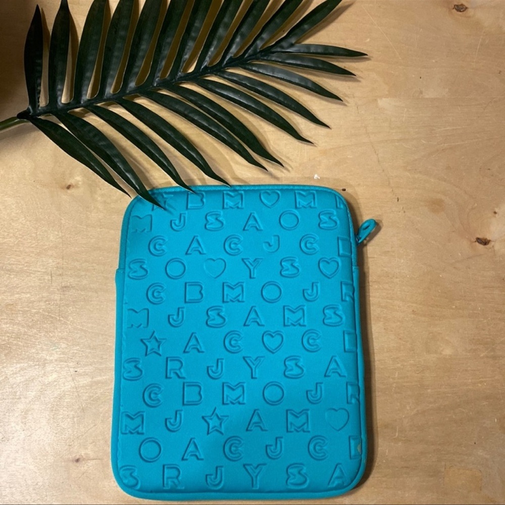 NIB Marc Jacobs Tablet Case - Picture 2 of 9